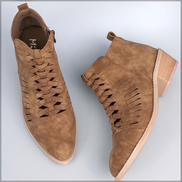 Mi.iM Shoes - <LAST>Braided Vegan Leather Side Zip Bootie